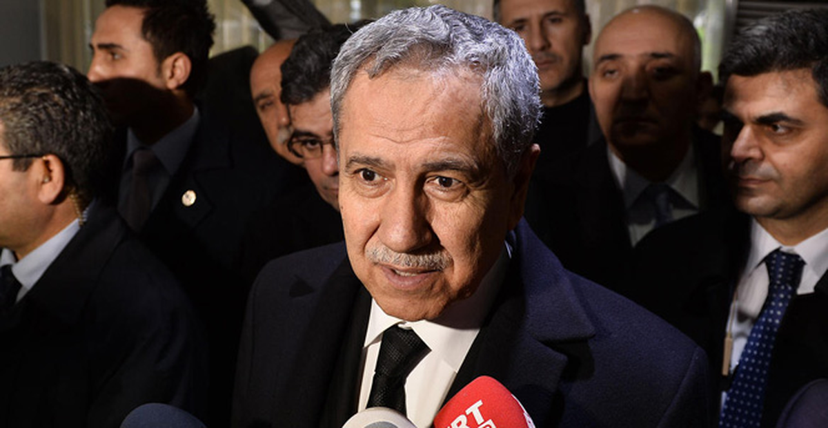 Arınç: Allah Onların Bin Kere Belasını Versin