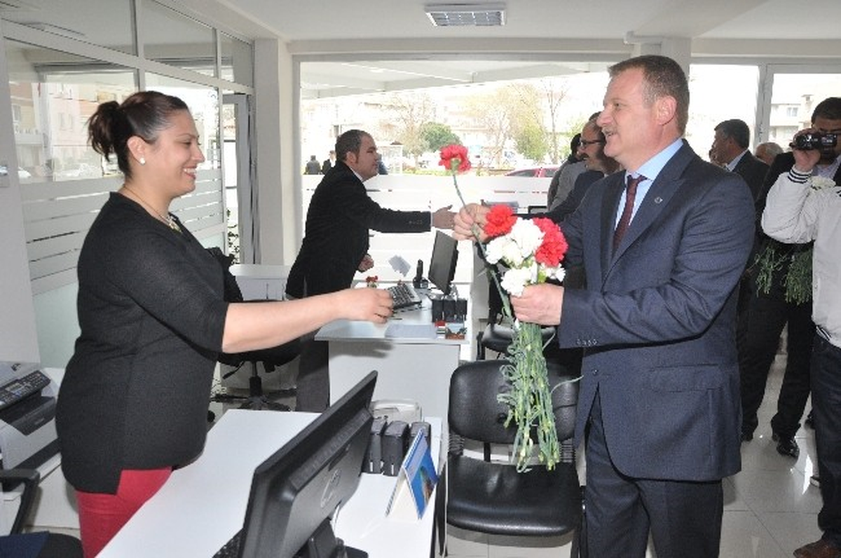 Daniş\'ten Belediye Çalışanlarına Ziyaret