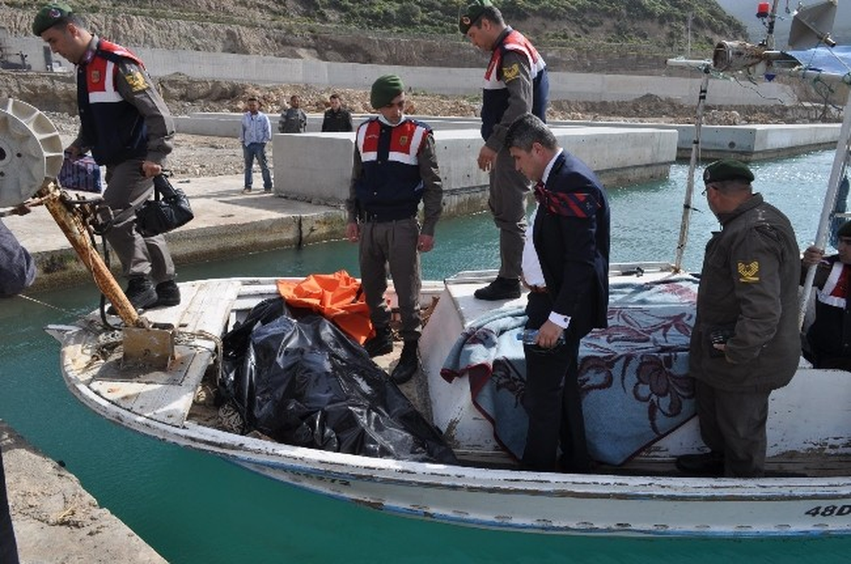 Datça\'da Deniz Kenarında Ceset Bulundu