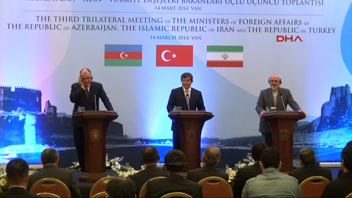 Davutoğlu, \'Suriye\'deki Türkiye Toprağı ile İlgili Her Türlü Tedbir Alındı\'