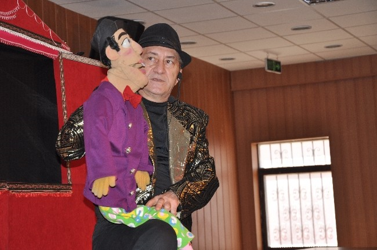 Derikli Minikler Tiyatro ve Kukla Gösterisiyle Coştu