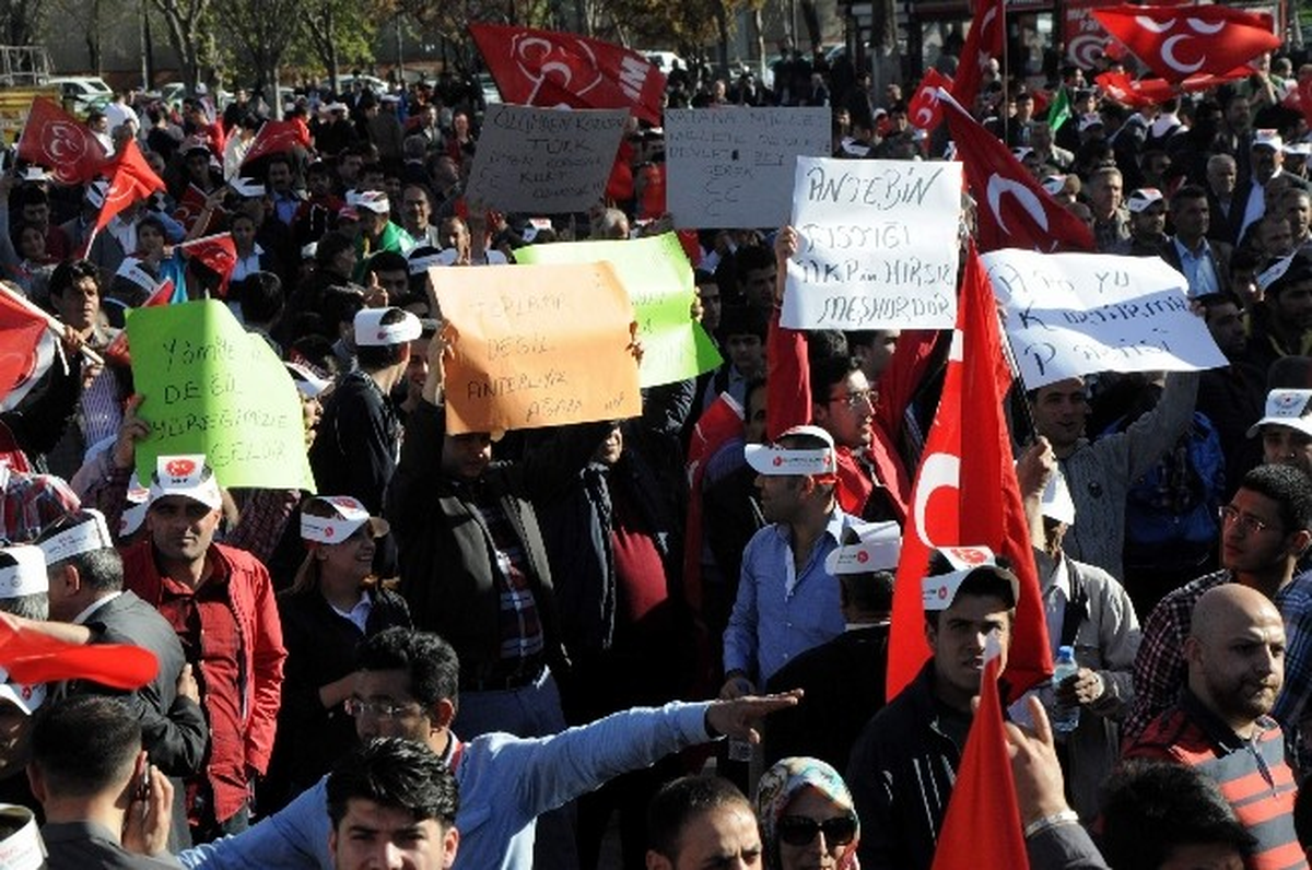 Bahçeli Gaziantep\'te Halka Hitap Etti