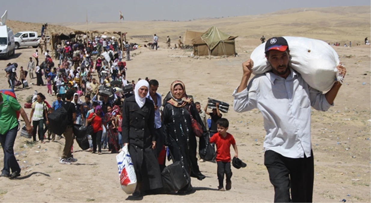 Peşhabur\'dan Irak\'a 700 Suriyeli Sığınmacı Geçti