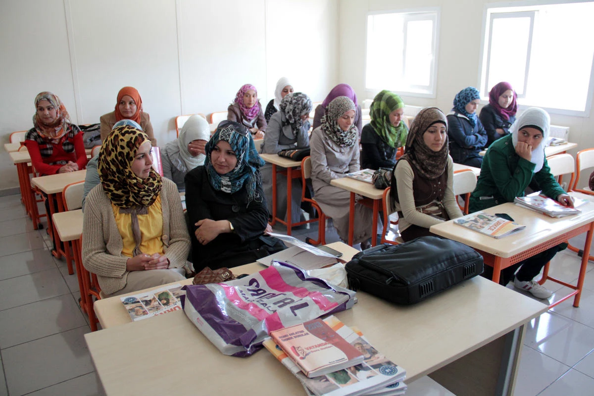 Suriyeli Sığınmacılar Türkçe Öğrendi