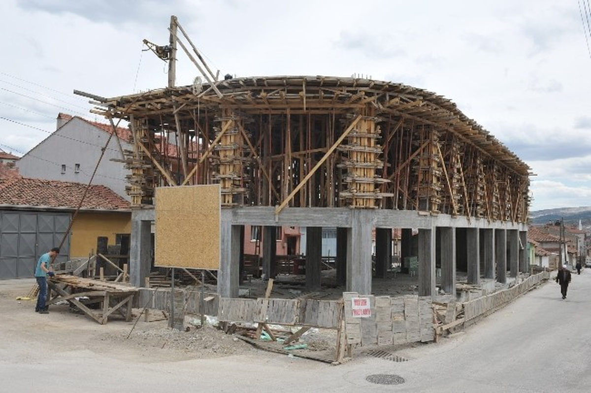 Tekke Mahalle Konağı'nın Son Katına Başlandı