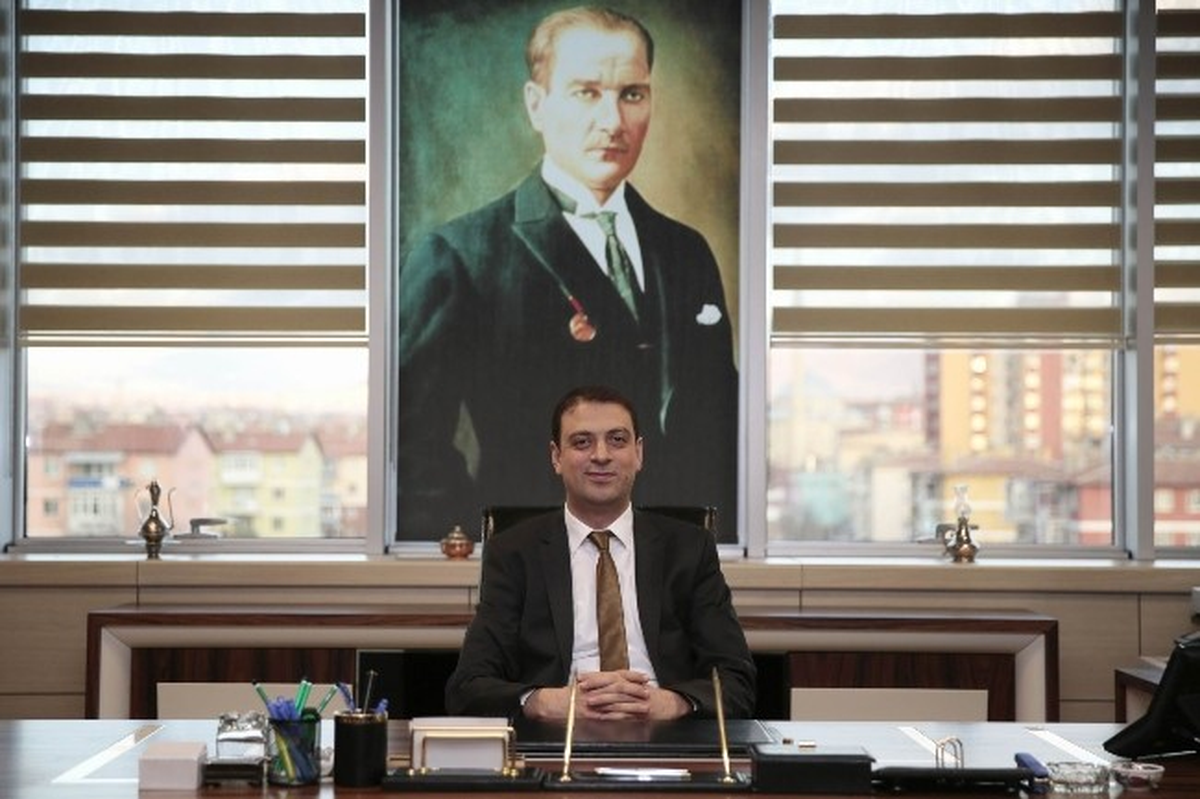 Türkiye Gençliği Sinan Aksu\'ya Emanet