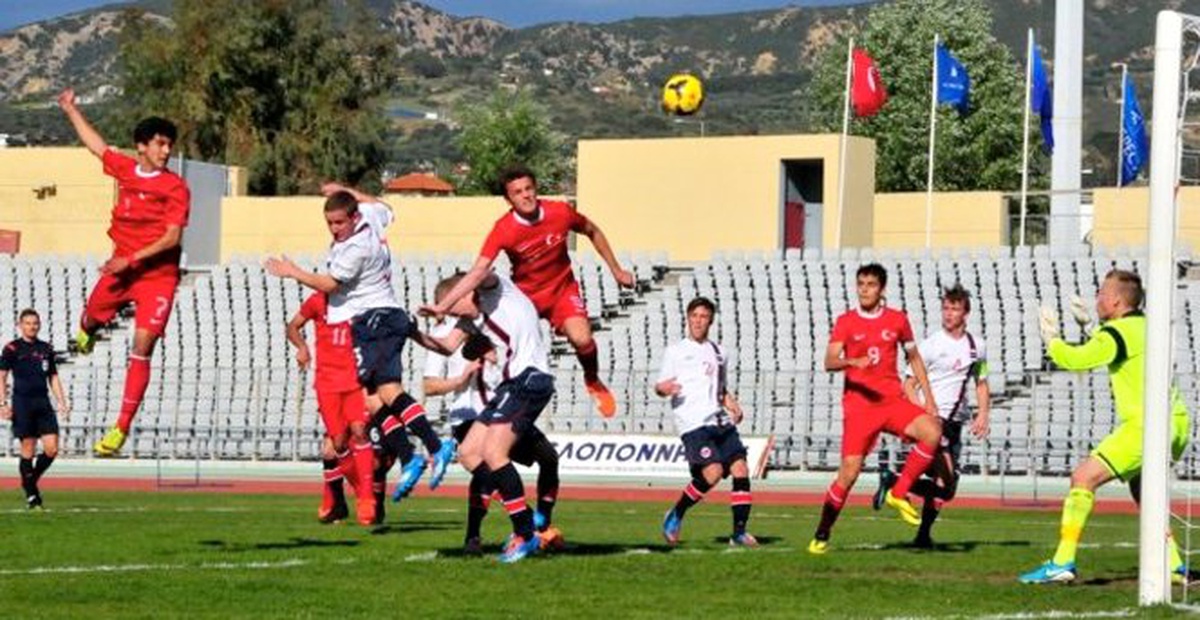 Türkiye U17 Milli Takımı, Yunanistan\'ı 1-0 Yendi