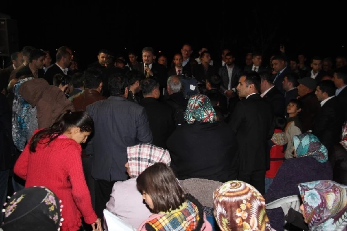 AK Parti Malatya Teşkilatı Beydağı\'nda Seçim Çalışması Yaptı