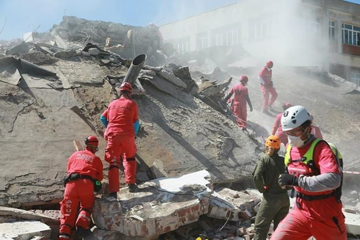 Akut\'tan Kentsel Arama Kurtarma Eğitimi ve Enkaz Tatbikatı