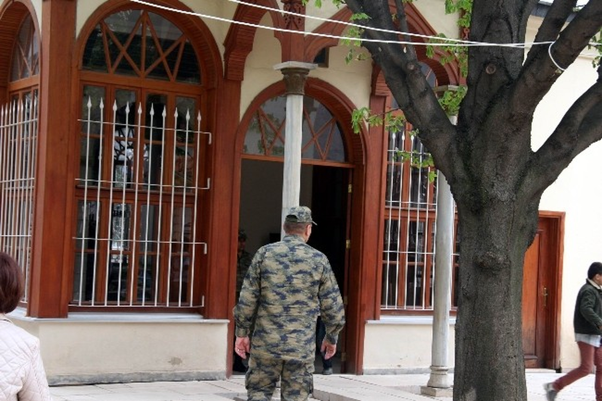 Astsubaylar Osman Gazi Türbesini Ziyaret Etti