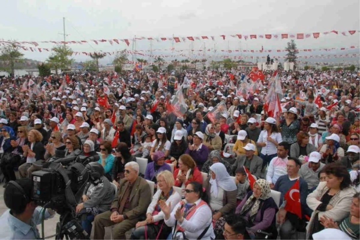 Başkan Saatcı, Düzenlenen Mitingde Fethiyelilere Seslendi