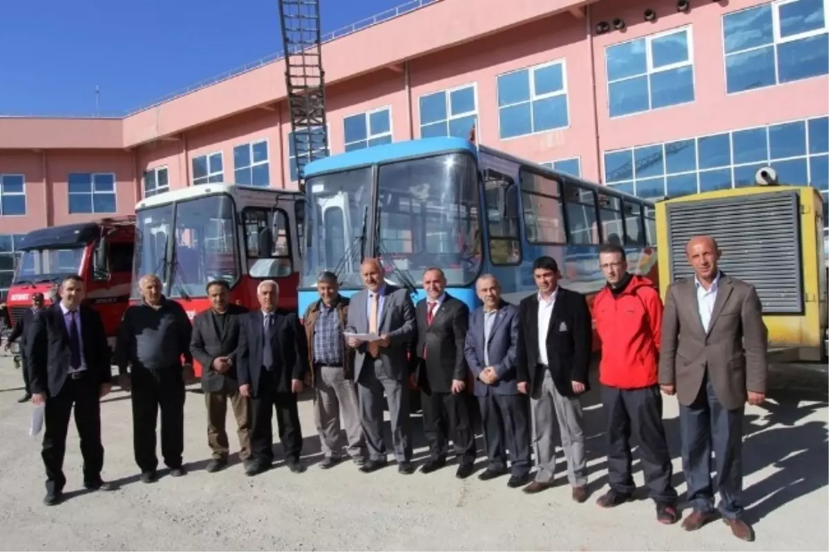 Bayburt Belediyesi Araç Parkına Üç Araç Daha