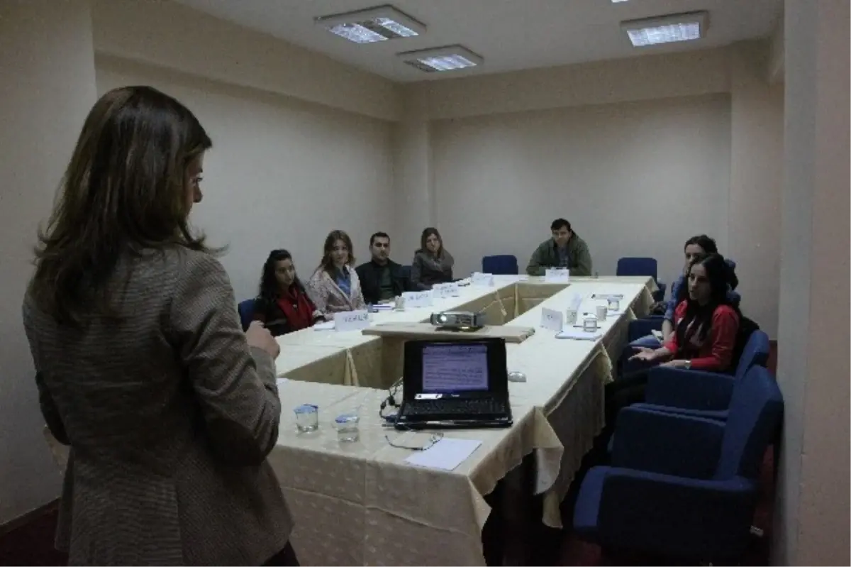 Erzurum\'da Aile Sağlığı Elemanlarına Yönelik Uyum Eğitimi Düzenlendi