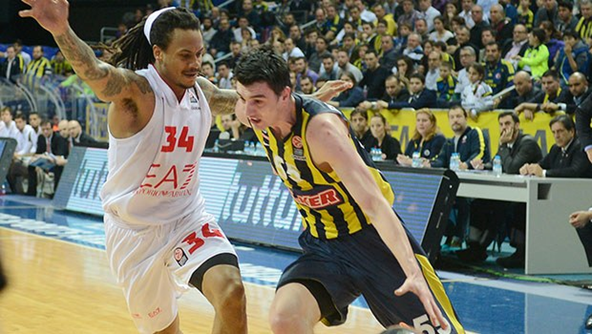 Fenerbahçe Ülker: 73 - Ea7 Emporıo Armanı: 82