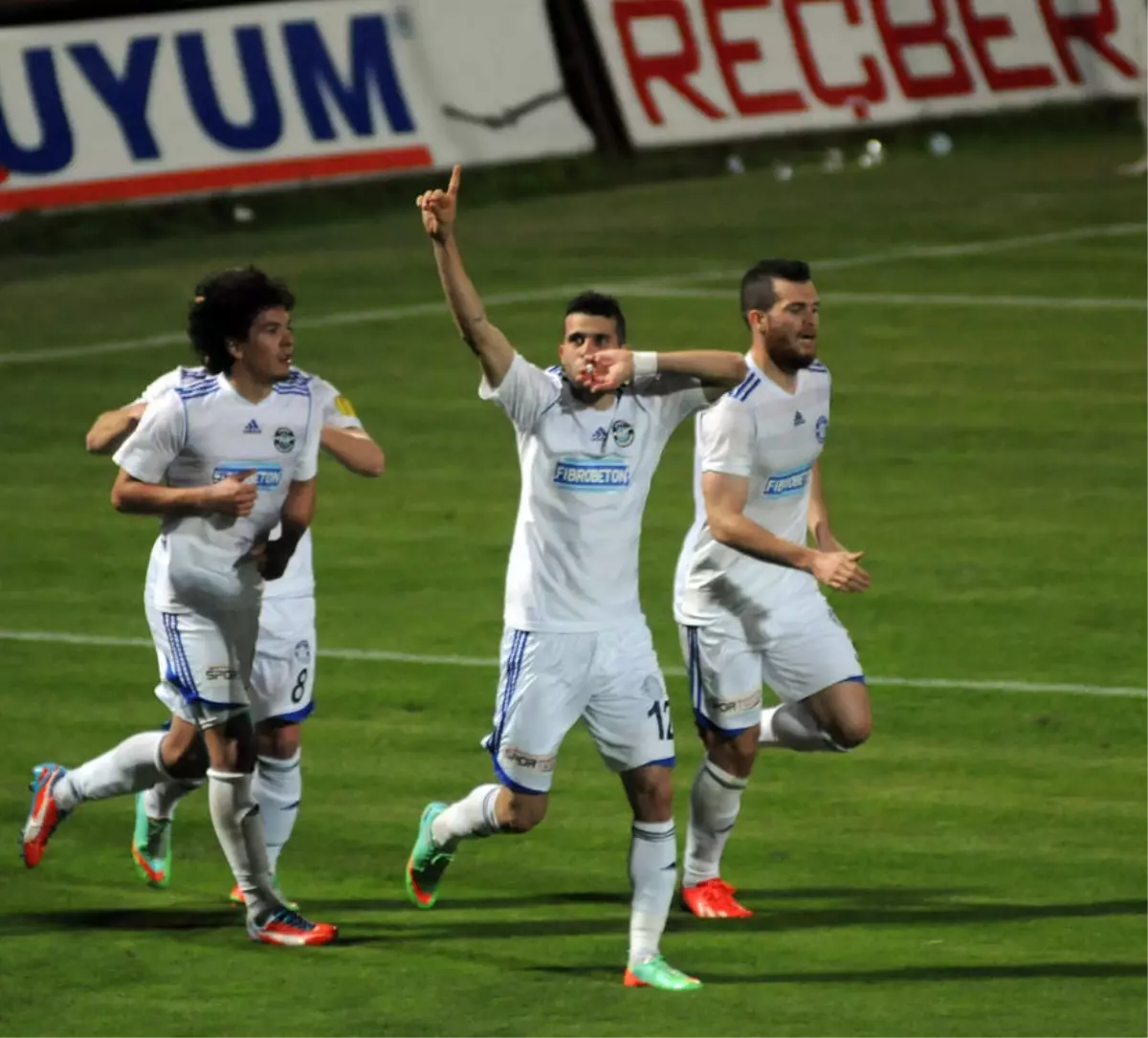 Adana Demirspor: 2 Manisaspor: 2