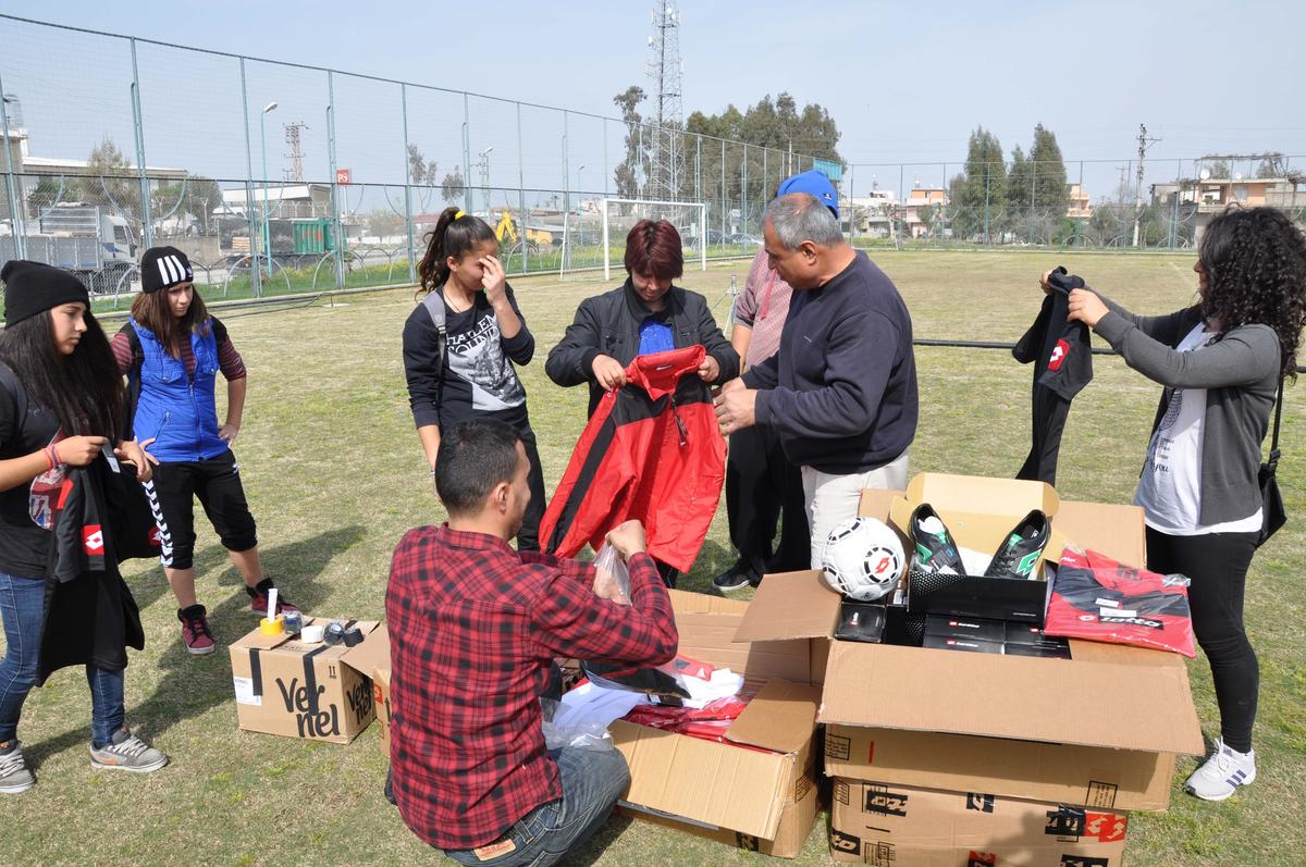 Gençlerbirliği'nin, Tarsuslu Kadın Futbolculara Yardımı