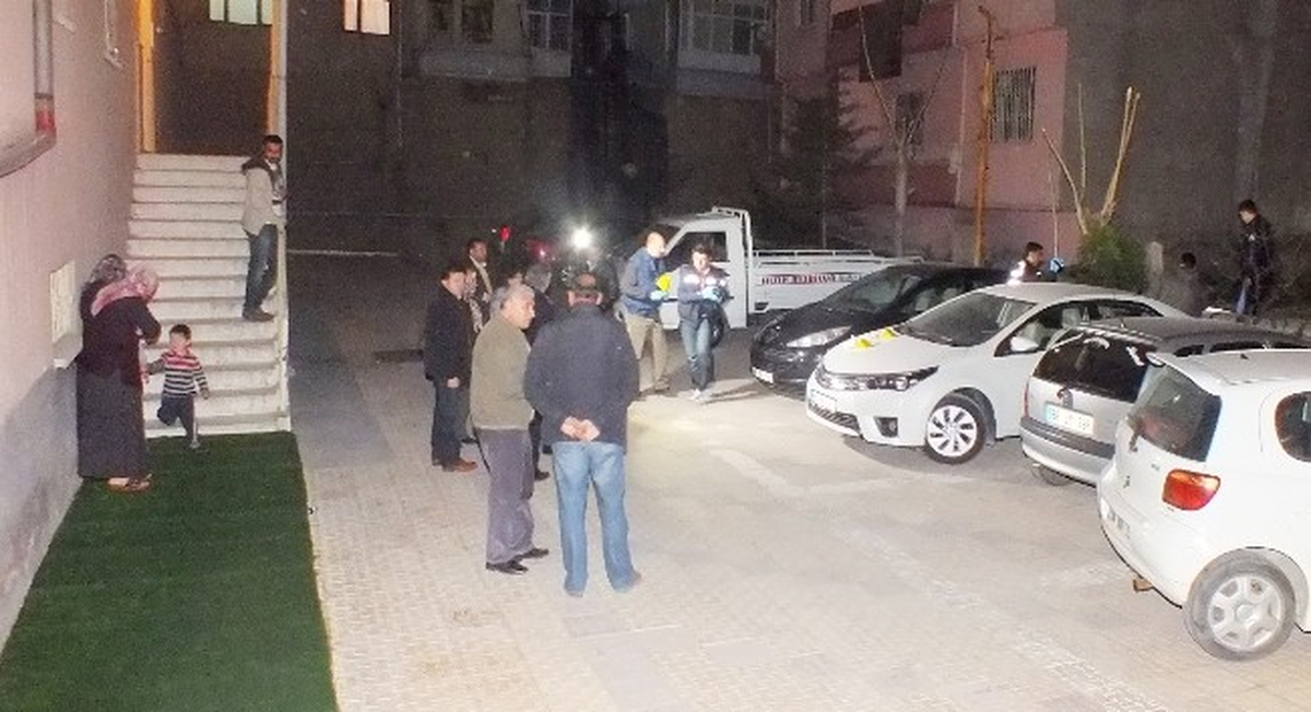 Maskeli Şahıslar Kadına Saldırdı