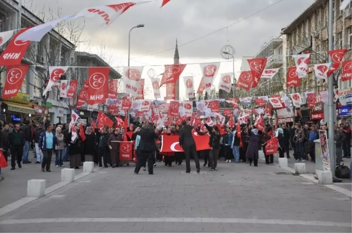 MHP Grup Başkanvekili Oktay Vural Uşak\'ta