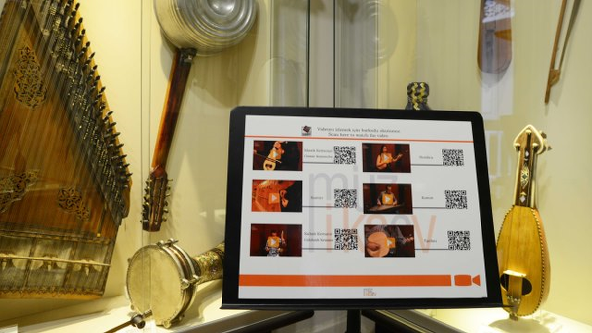 Müziksev'de Multimedya Eşliğinde Gezi