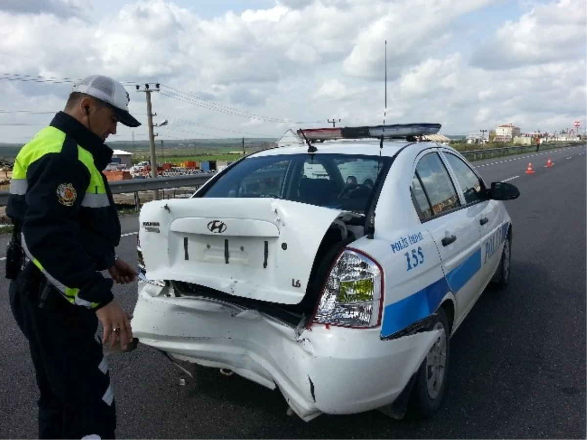 Otomobil Polis Otosuna Arkadan Çarptı: 2\'si Polis Memuru 5 Kişi Yaralandı