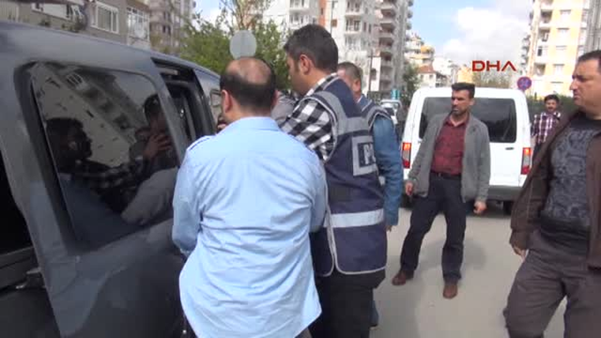 Polisi Bıçaklayan Hırsızlık Şüphelileri Yakalandı