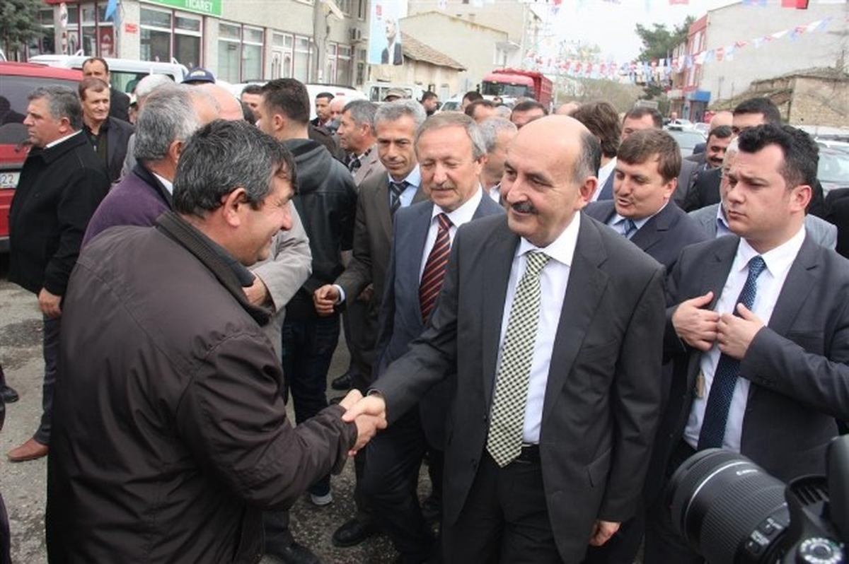 Sağlık Bakanı Müezzinoğlu: "Bu Millet Haddini Bilmeyenlere de Haddini Bildirecektir"