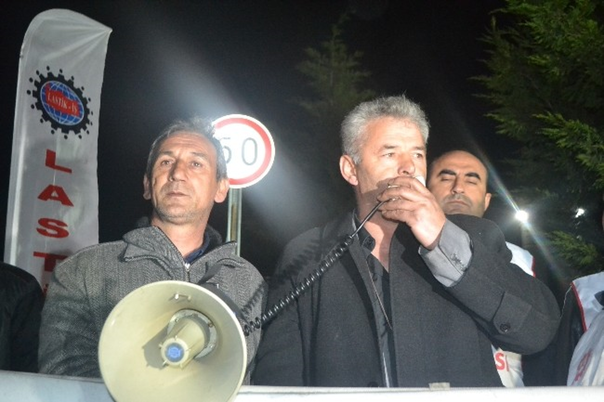 Çerkezköy\'de İşçilerden Davullu Zurnalı Eylem