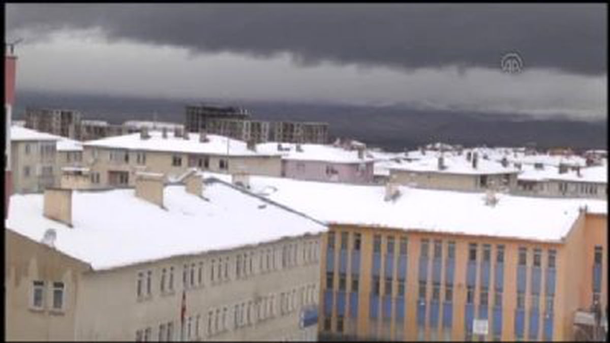 Erzurum\'a Kış Geri Geldi