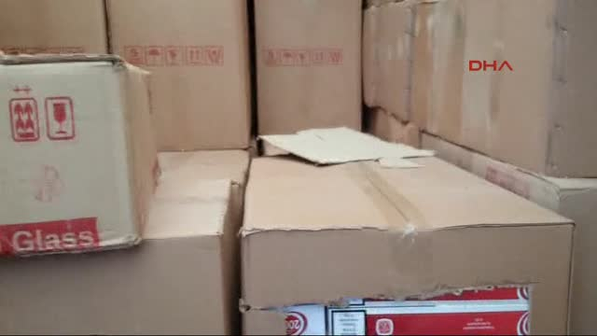 İki Tırda Binlerce Paket Kaçak Sigara ve Çay Ele Geçirildi