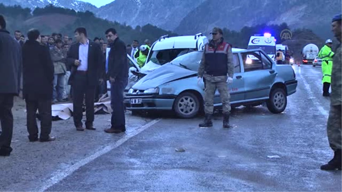 Kahramanmaraş\'ta Trafik Kazası: 4 ölü, 5 yaralı