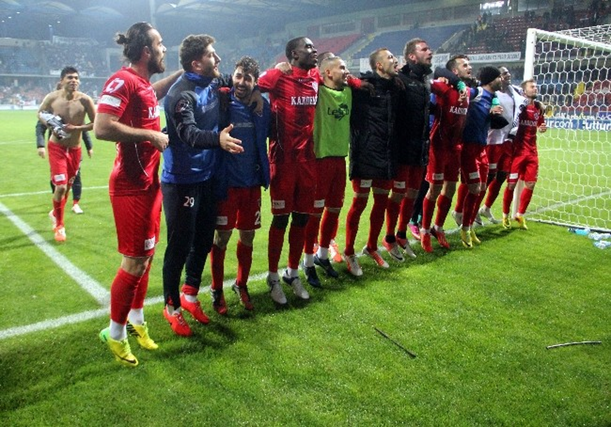 Kardemir Karabükspor\'da Galibiyet Sevinci