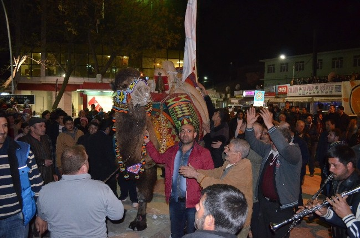 AK Parti\'den Develi Zafer Kutlaması