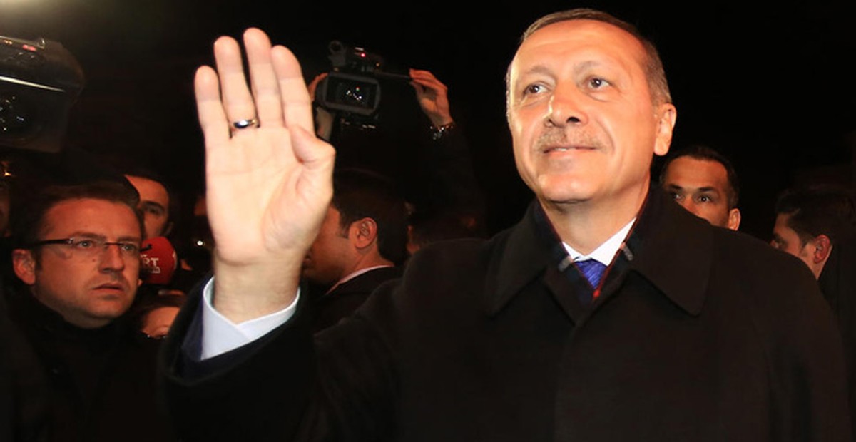 Ankara\'ya Gitmek İçin Yola Çıkan Erdoğan Hastaneye Uğradı