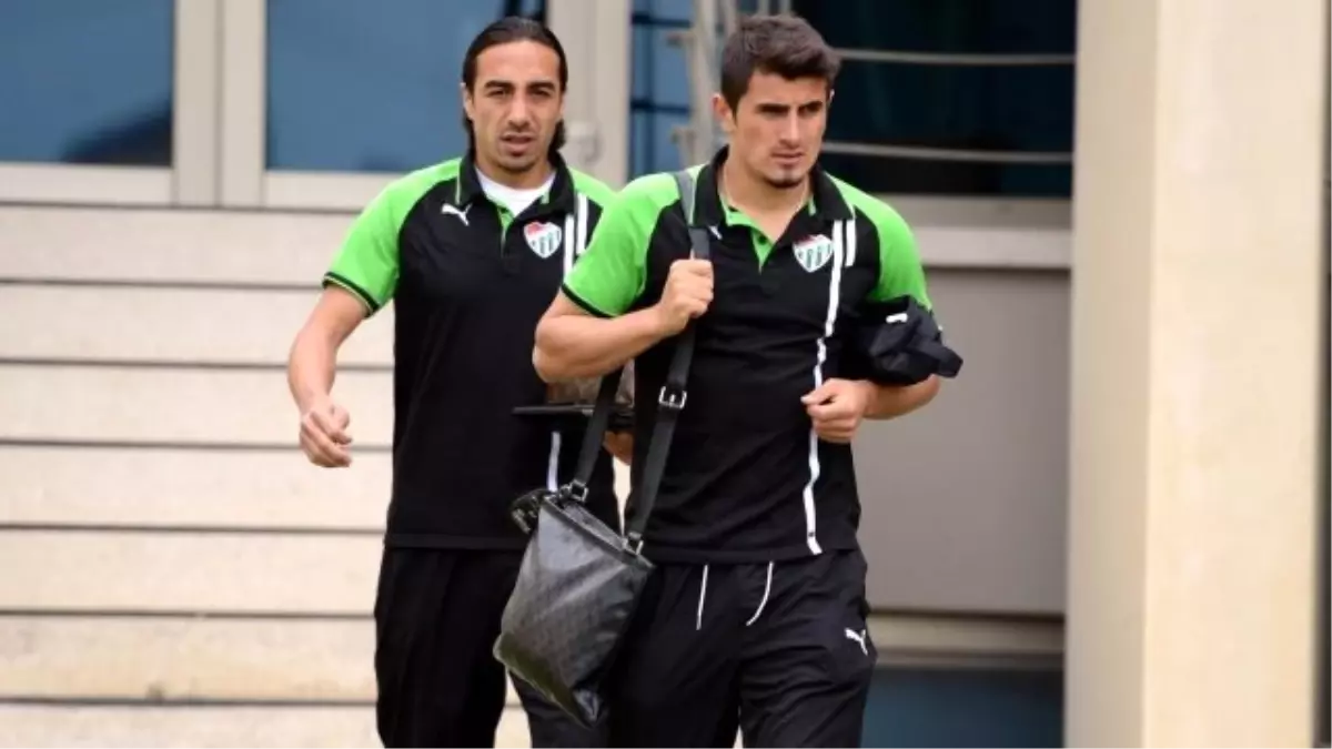 Bursaspor Kafilesi İstanbul\'a Gitti