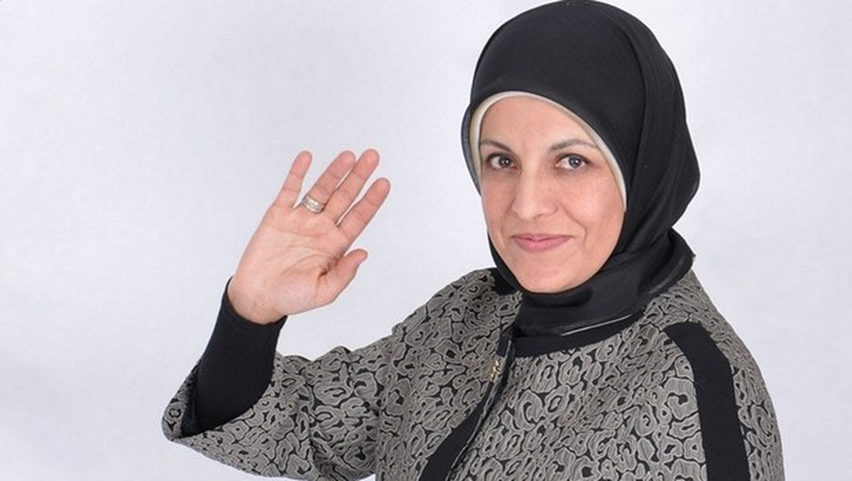 Fatma Toru, İlk Türbanlı Belediye Başkanı Oldu