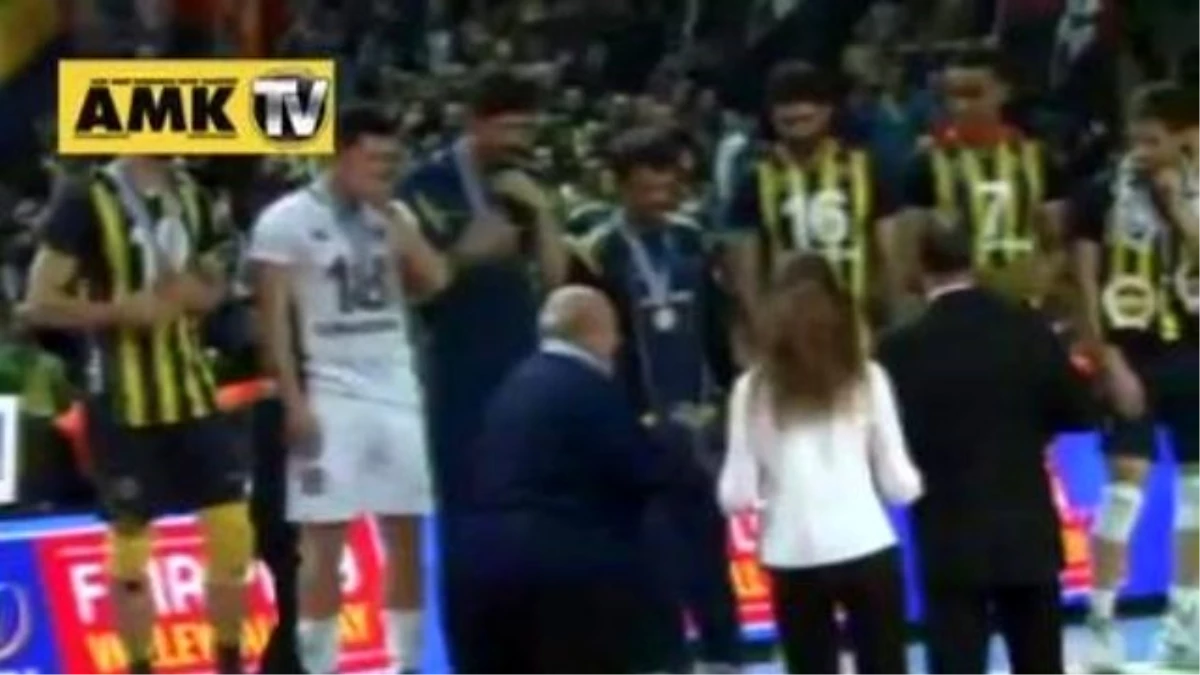 Fenerbahçe Grundig, Cev Challenge Kupasını Aldı