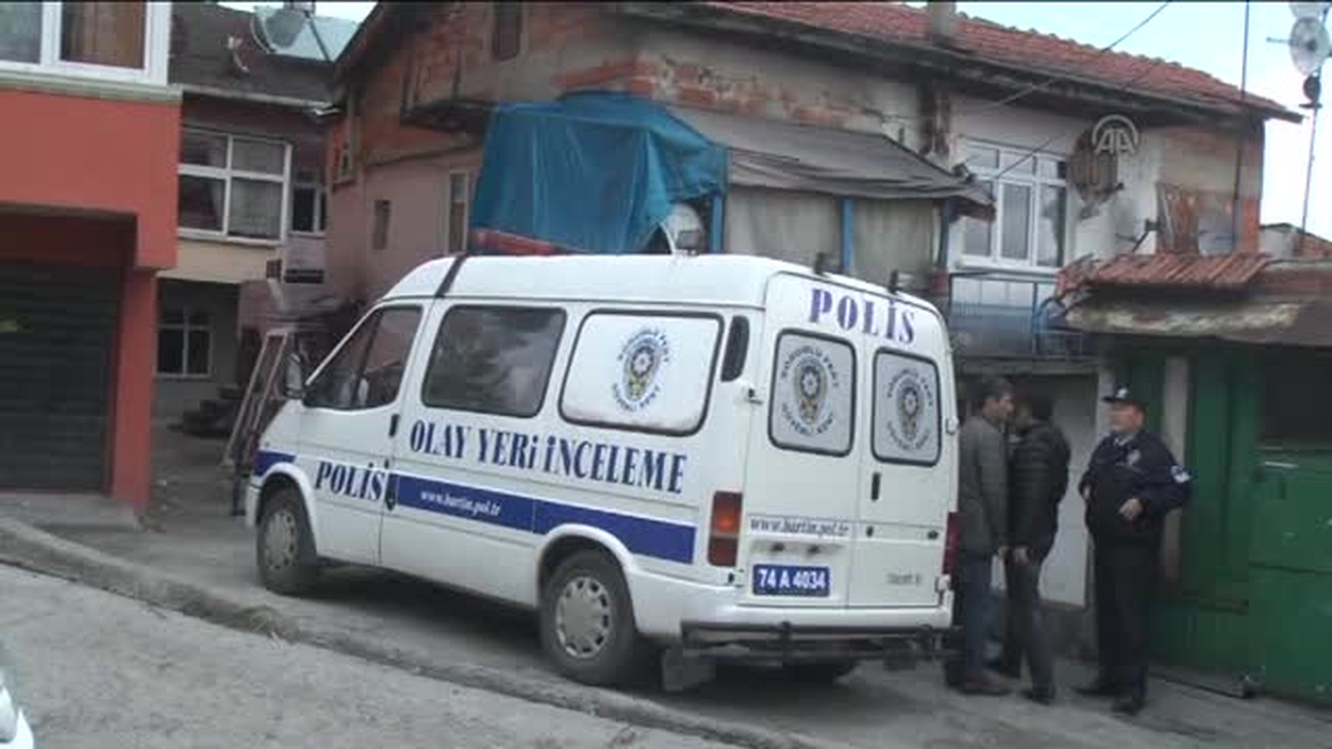 Bartın\'da Sobadan Zehirlenen Baba ile Kızı Öldü
