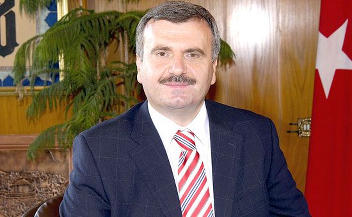 Konya\'da Ak Partili Tahir Akyürek Yeniden Kazandı