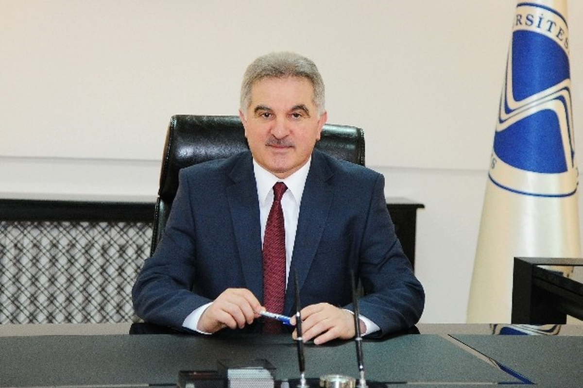 Rektör Elmas Yabancı Uyruklu Öğrencilerle Bir Araya Gelecek