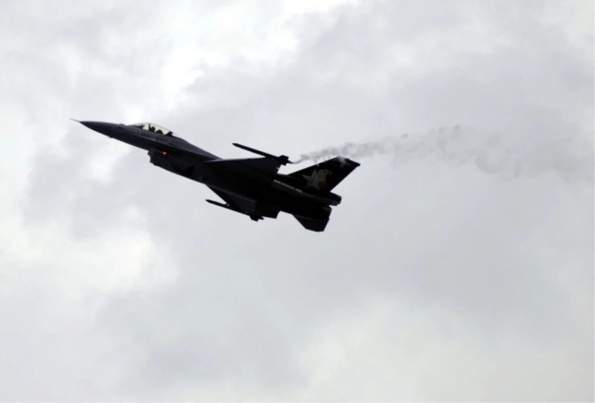 Devriye Uçuşundaki F 16, Suriye\'de Taciz Edildi