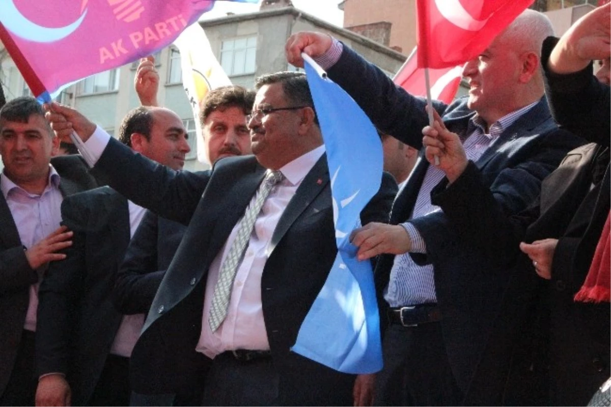 Bilecik\'te AK Parti Adayı Selim Yağcı Yeniden Başkan