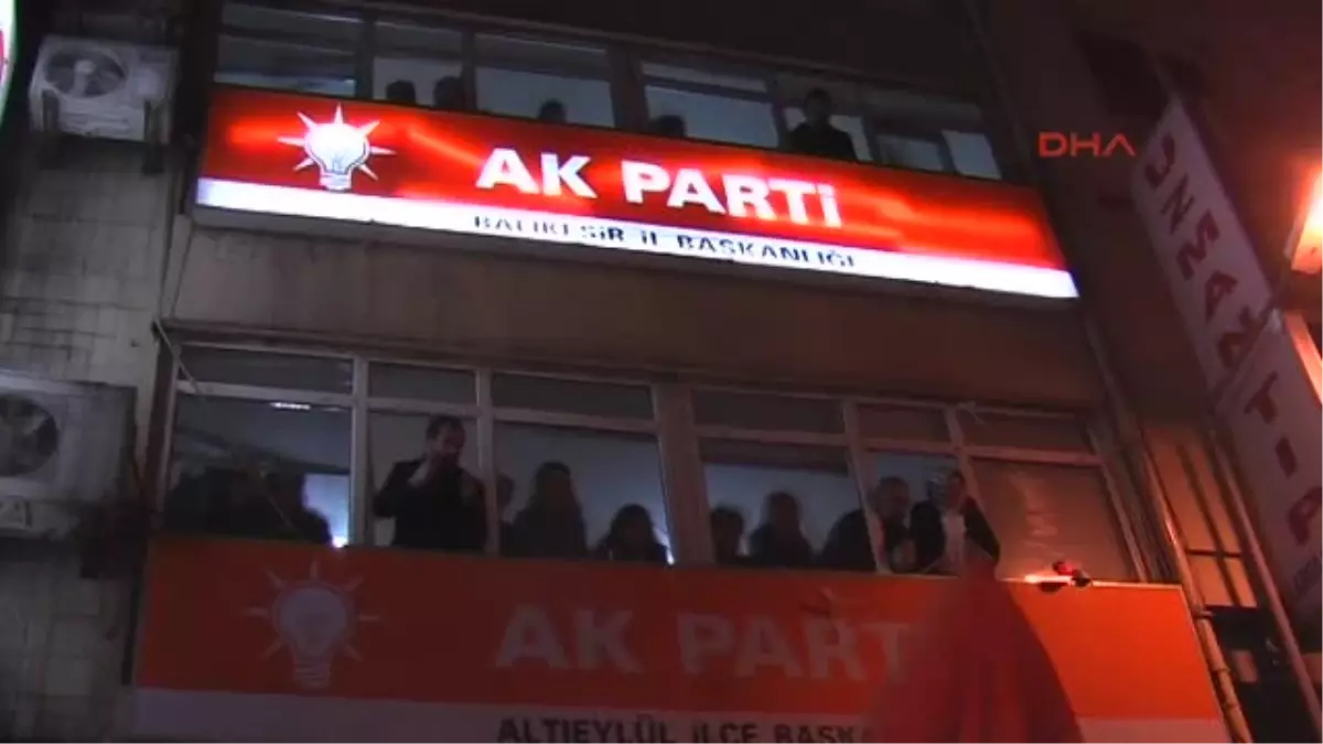 Balıkesirliler \'Ak Parti Adayı Uğur\' Dedi