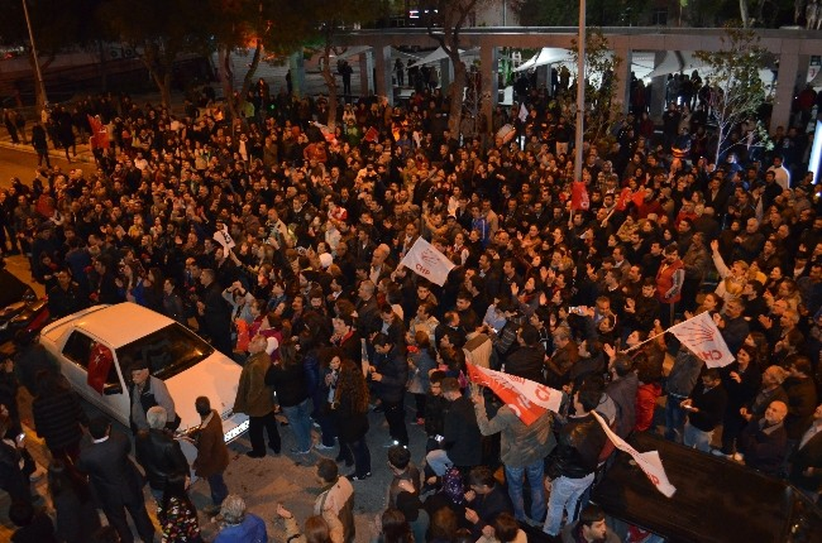 CHP Adayı Süleyman Toyran Söke\'nin Yeni Belediye Başkanı Oldu