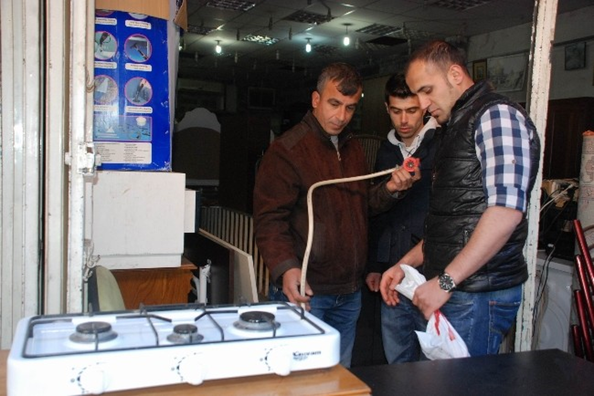Öğrenciler Evlerini İkinci El Eşyalar ile Kuruyor