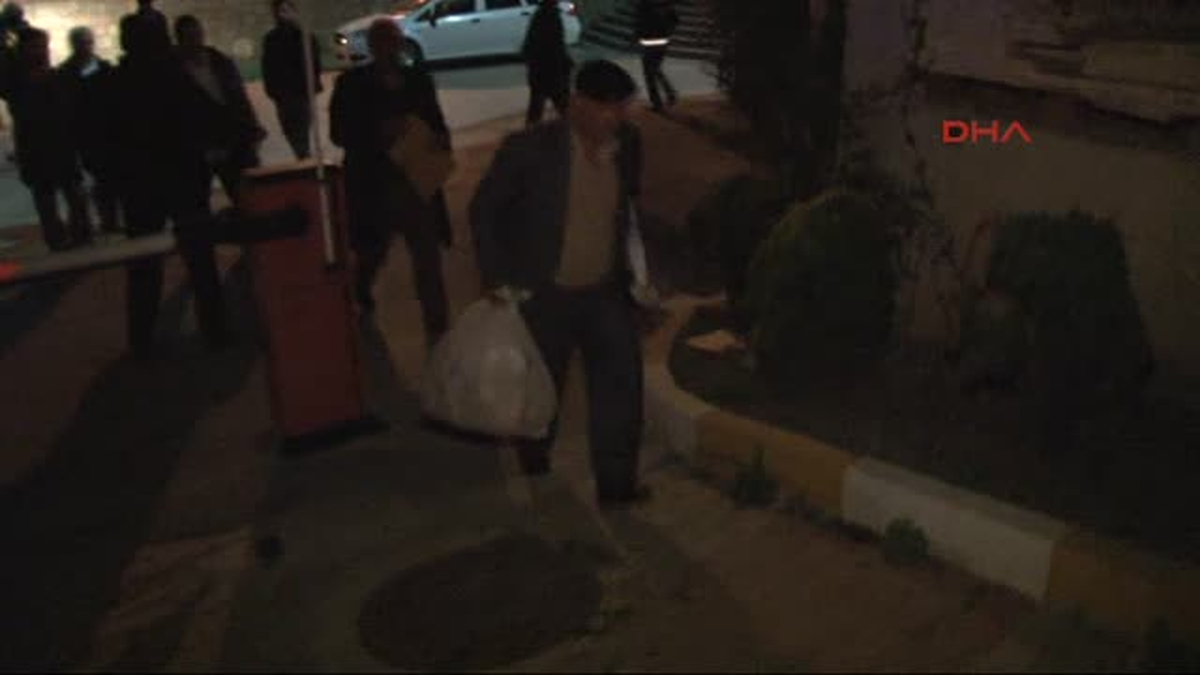 Beyoğlu ve Üsküdar\'da Oylar Seçim Kurullarına Getiriliyor