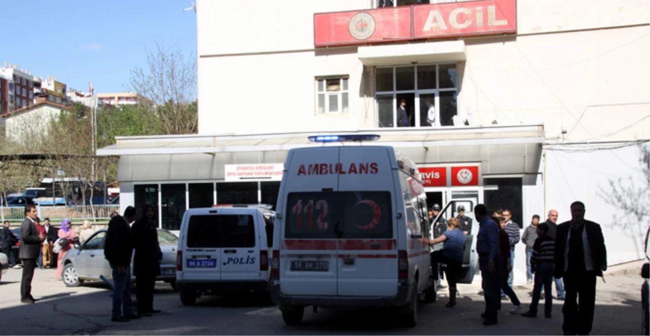 Siirt\'te Belediye Başkanı Adayına Silahlı Saldırı