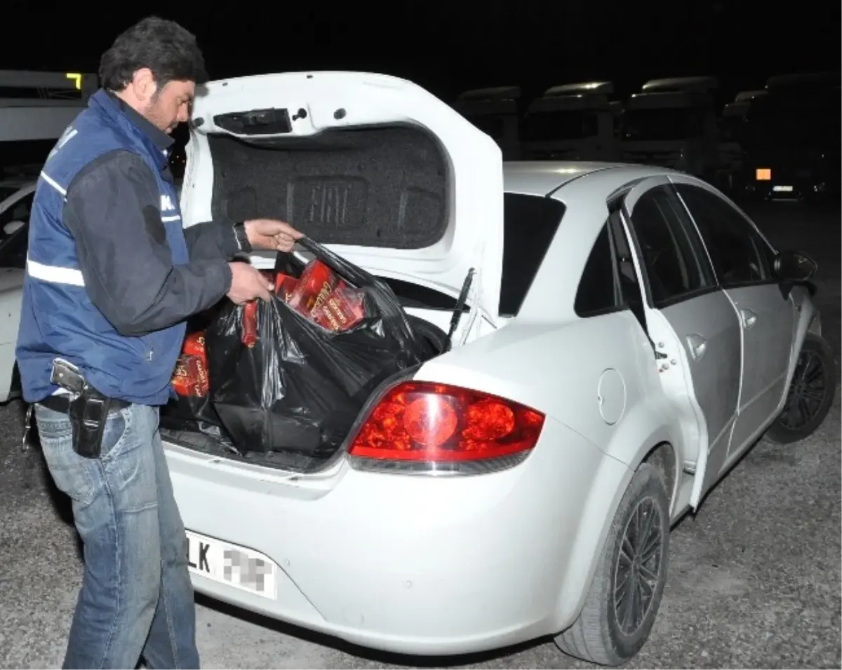Aksaray\'da 13 Bin Paket Kaçak Sigara Ele Geçirildi