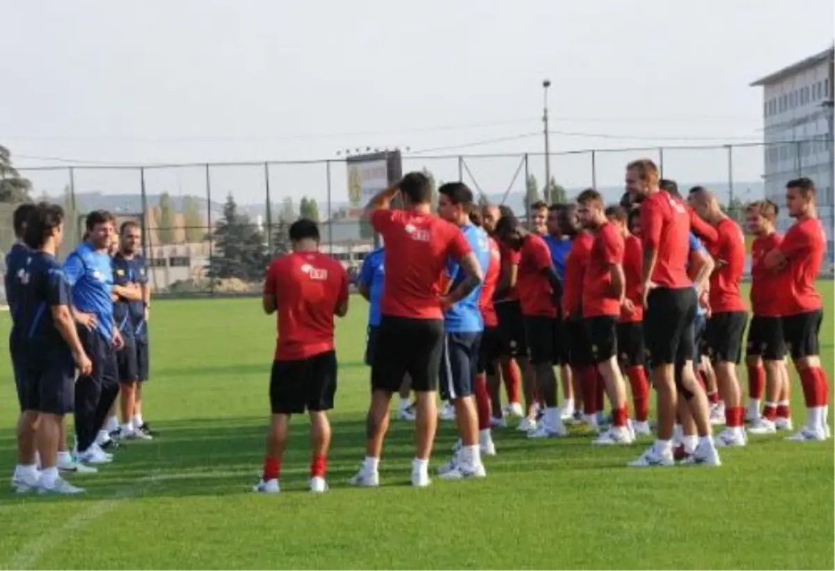 Akhisar Belediyespor, Eskişehirspor Maçına Hazırlanıyor