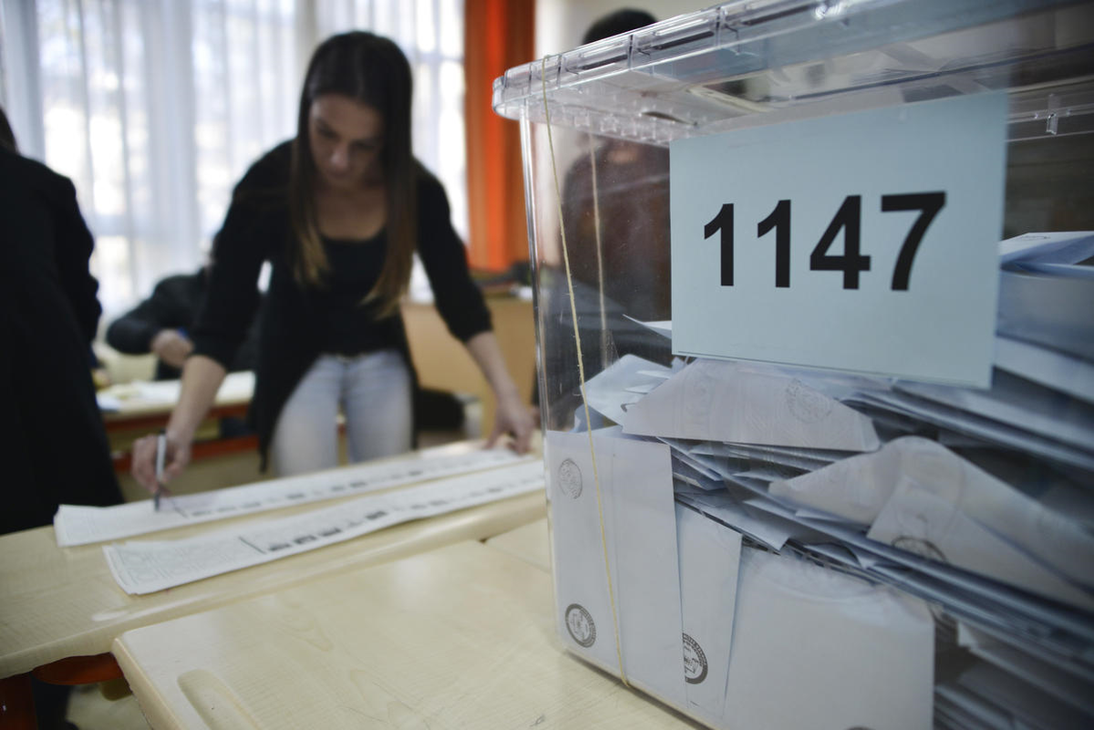 Haaretz: Türkiye Laik Devletin Değiştirilebileceğinin Kanıtı