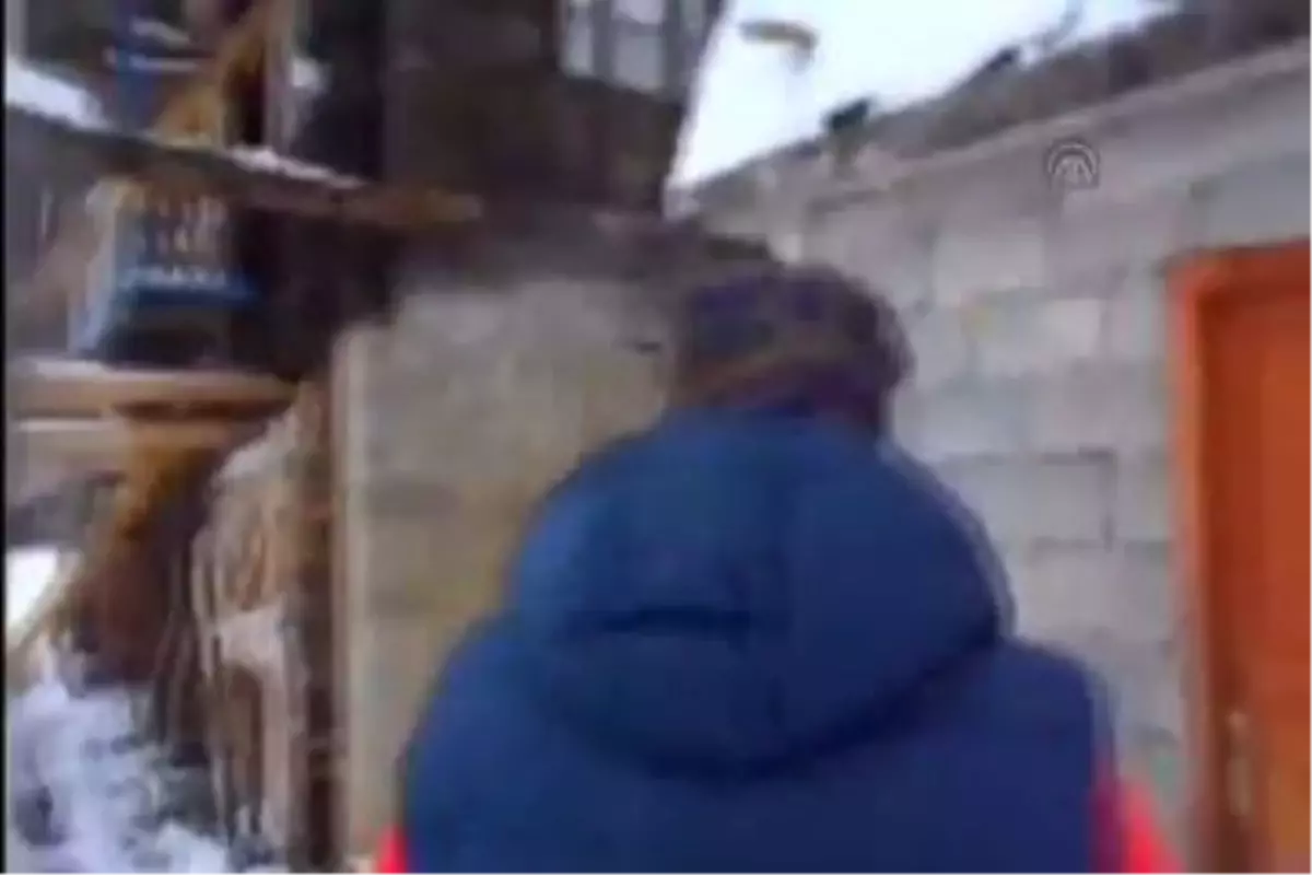 Karda Mahsur Kalan Yaralıyı Offroad Ekibi Kurtardı